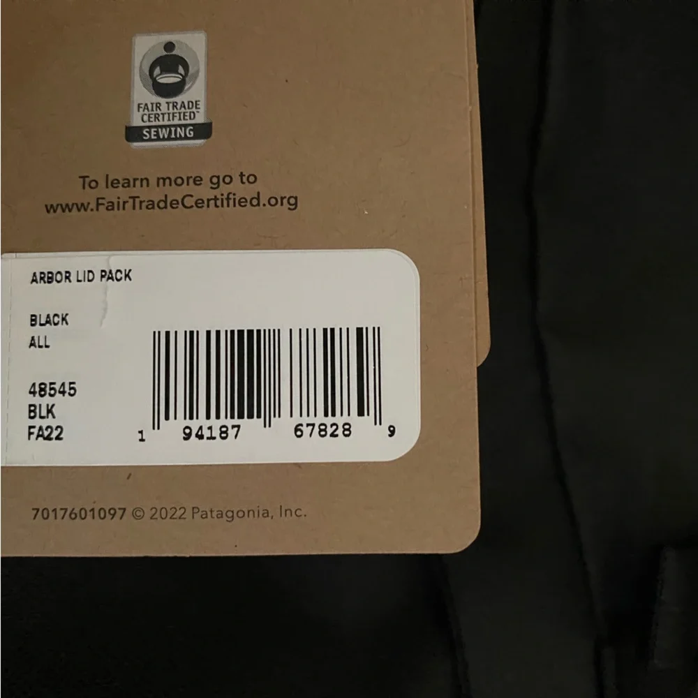 New with Tag Patagonia black lightweight backpack 🎒size 28L - Picture 8 of 9